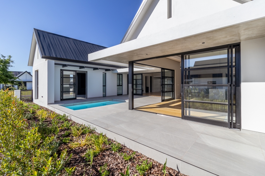 4 Bedroom Property for Sale in Pearl Valley at Val de Vie Western Cape